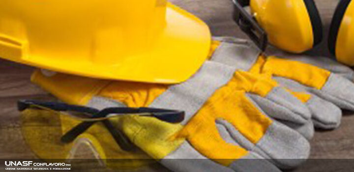 1481821121 abiti lavoro