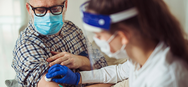 Covid-19: il vaccino aziendale vale per qualsiasi rapporto di lavoro 8 Covid-19 Vaccini Lavoro