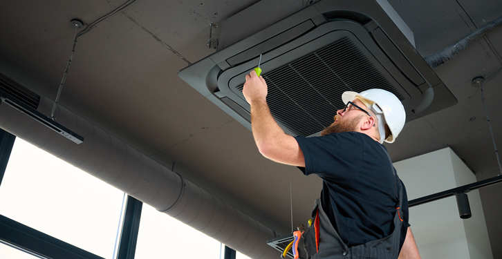 La ventilazione nei luoghi di lavoro: come prevenire i rischi