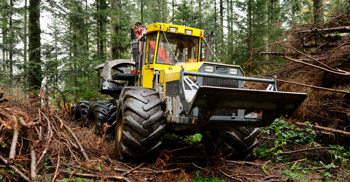 Trattori e forestali: misure di prevenzione indispensabili