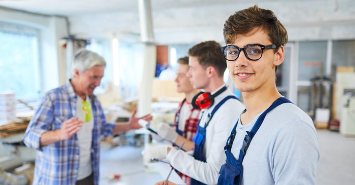 Rischio minori: doveri e protezioni per i giovani lavoratori