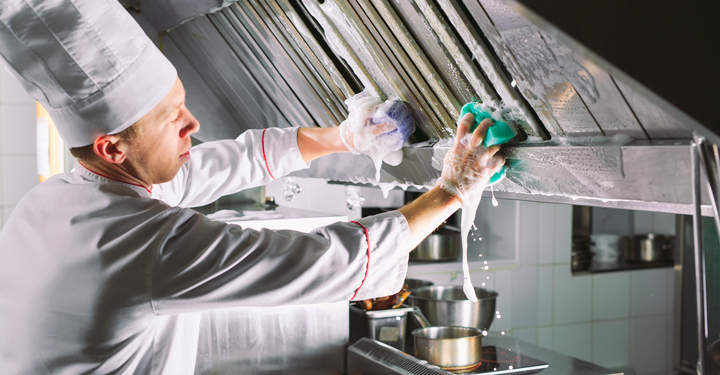 Igiene in cucina: norme essenziali e HACCP per la sicurezza alimentare