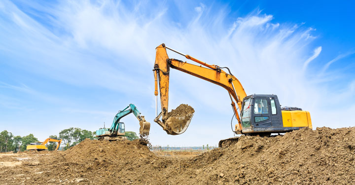 Prova di contropressione e sicurezza negli escavatori cingolati