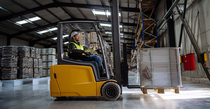Carrelli elevatori a timone e sicurezza operativa 10 Carrelli elevatori a timone e sicurezza operativa
