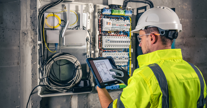 Formazione PES e PAV: requisiti e durata dei corsi elettrici 10 Formazione PES e PAV: requisiti e durata dei corsi elettrici